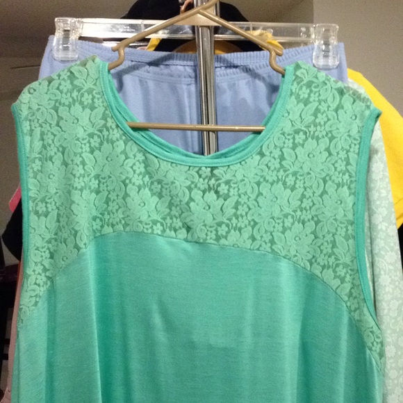 Rouge Tops - Rouge 2X top good condition